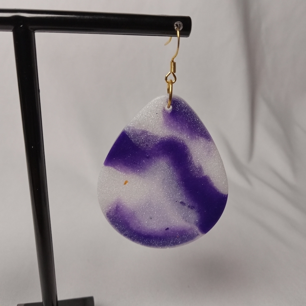 Elegant Purple and White Teardrop Earrings - Picture 4 of 6